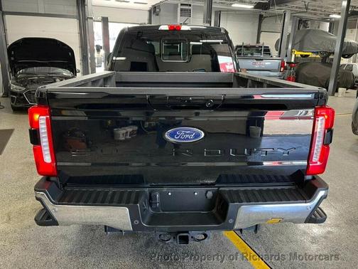 2023 Ford F-350 Lariat