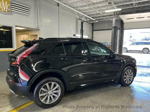 2023 Cadillac XT4 Sport