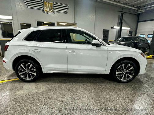 2023 Audi Q5 45 S line Premium Plus
