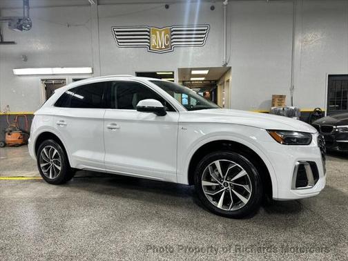 2023 Audi Q5 45 S line Premium Plus