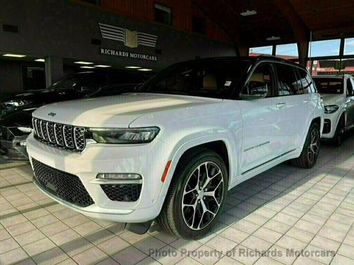 2022 Jeep Grand Cherokee Summit
