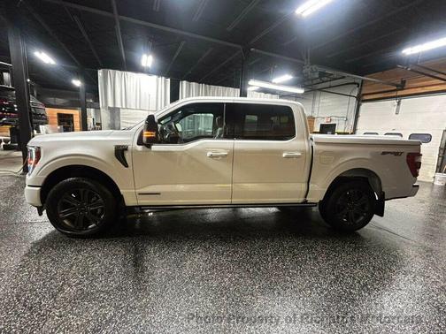 Oxford White 2023 Ford F-150 Lariat