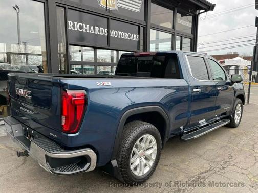 Dark Sky Metallic 2019 GMC Sierra 1500 SLT