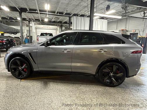 2024 Jaguar F-PACE SVR P550 AWD Automatic