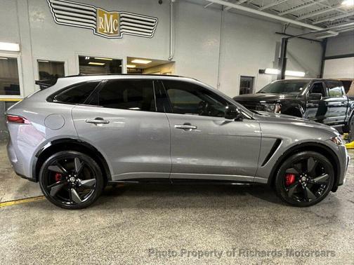 2024 Jaguar F-PACE SVR P550 AWD Automatic