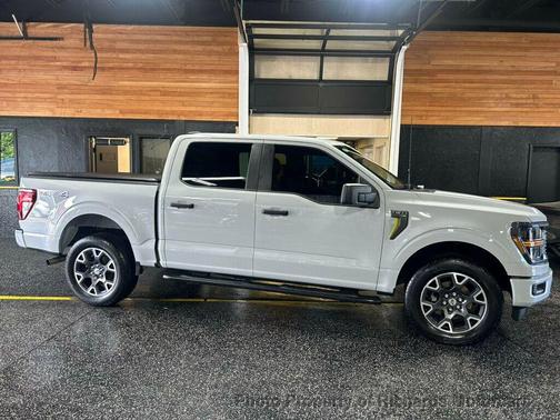 Avalanche 2024 Ford F-150 STX