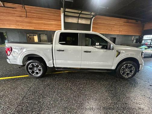 Avalanche 2024 Ford F-150 STX
