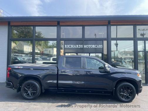 Dark Ash Metallic 2024 Chevrolet Silverado 1500 RST