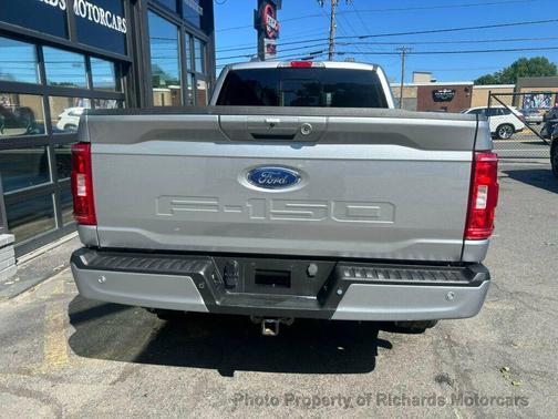 Iconic Silver Metallic 2023 Ford F-150 XLT
