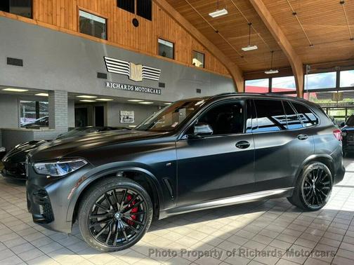 2023 BMW X5 M50i