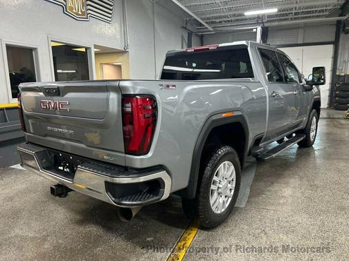 2024 GMC Sierra 2500 SLT