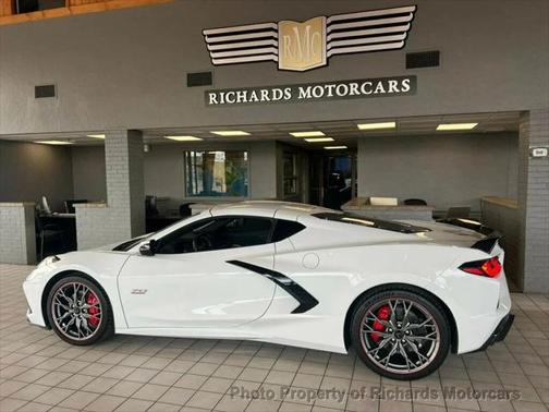 2023 Chevrolet Corvette Stingray w/1LT