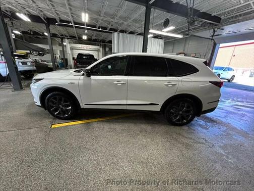 2022 Acura MDX A-Spec Package