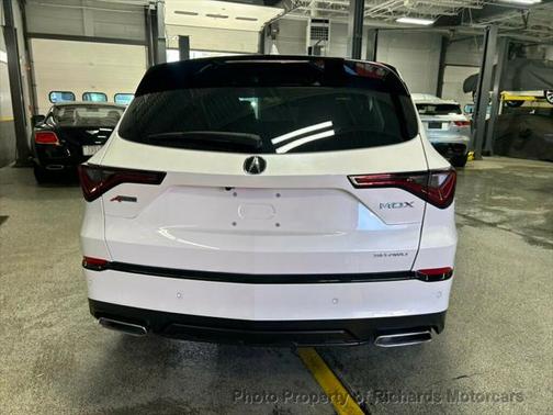 2022 Acura MDX A-Spec Package