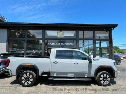 2025 GMC Sierra 2500 SLE