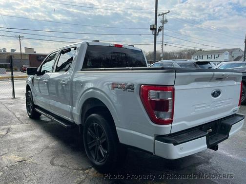 Oxford White 2022 Ford F-150 Lariat