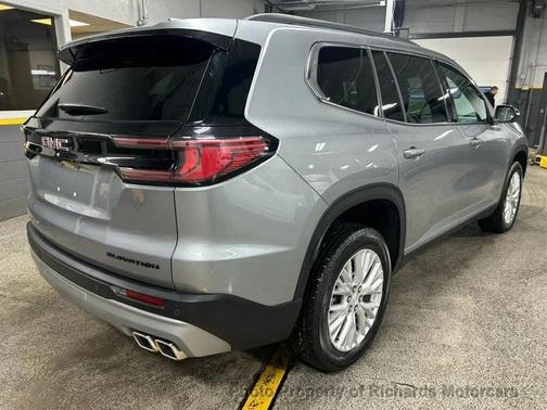 2025 GMC Acadia Elevation AWD