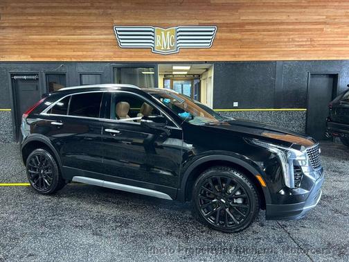 Stellar Black Metallic 2023 Cadillac XT4 Premium Luxury