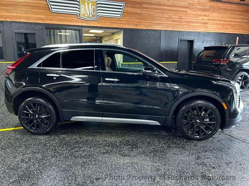 Stellar Black Metallic 2023 Cadillac XT4 Premium Luxury