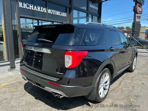 2022 Ford Explorer Platinum