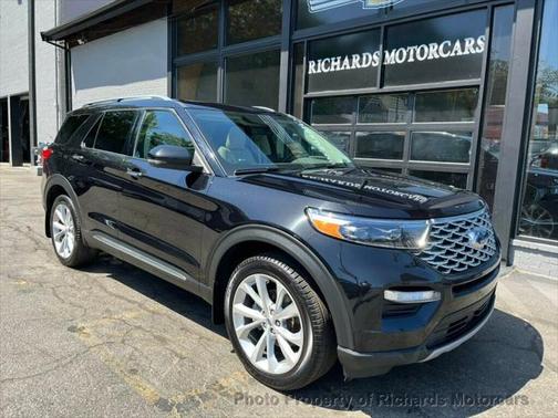 2022 Ford Explorer Platinum