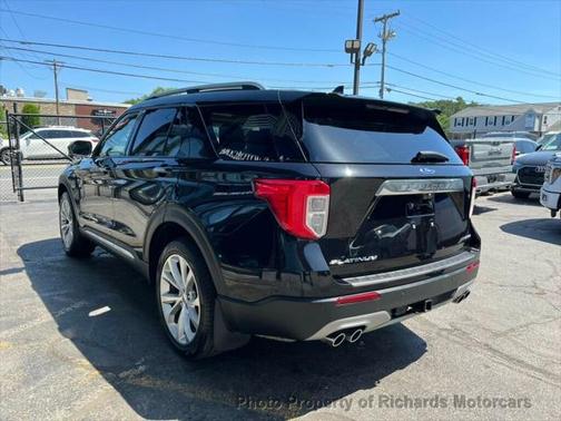 2022 Ford Explorer Platinum