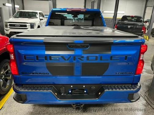 2023 Chevrolet Silverado 1500 Custom