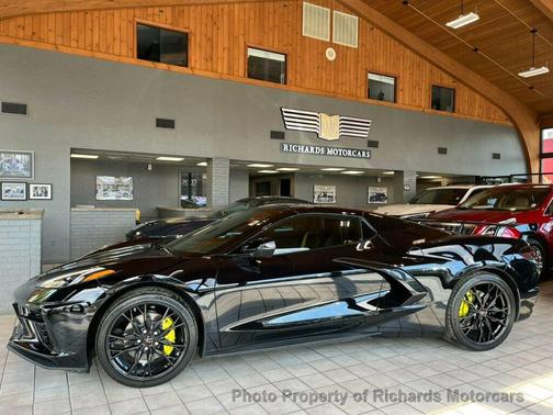 2023 Chevrolet Corvette Stingray w/2LT