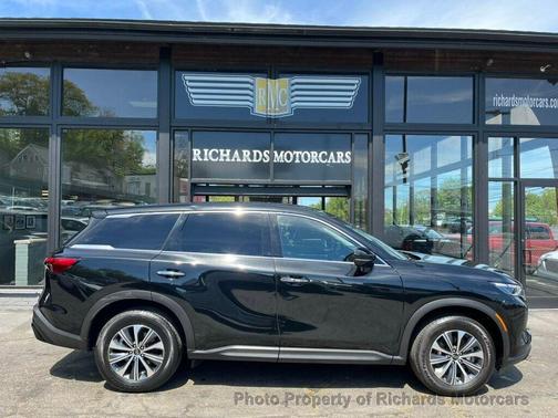 2024 INFINITI QX60 Pure