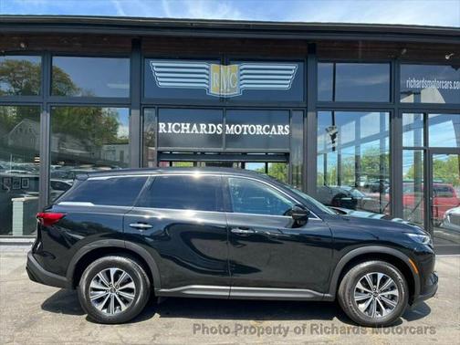 2024 INFINITI QX60 Pure