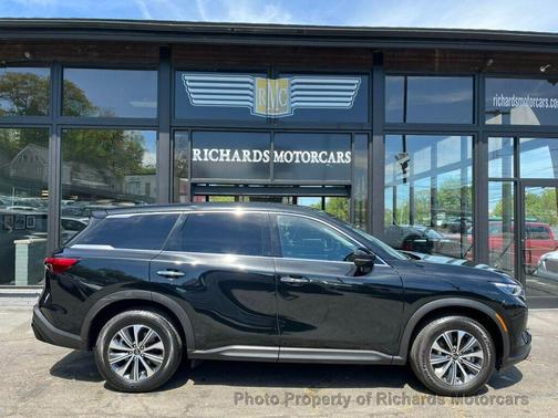 2024 INFINITI QX60 Pure