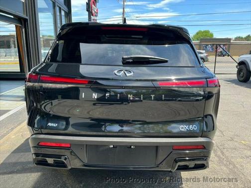 2024 INFINITI QX60 Pure