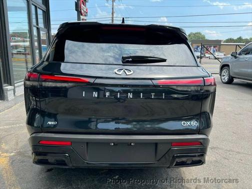 2023 INFINITI QX60 Pure
