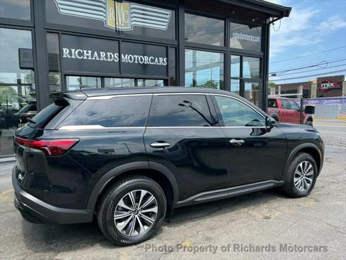 2023 INFINITI QX60 Pure