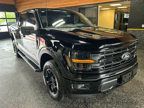 Agate Black Metallic 2024 Ford F-150 XLT