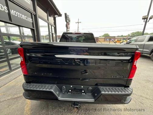 2023 Chevrolet Silverado 1500 Custom