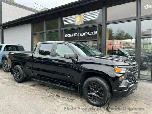 2023 Chevrolet Silverado 1500 Custom