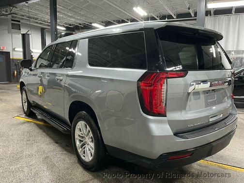 2024 GMC Yukon XL SLE