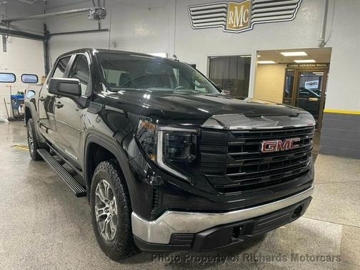 2024 GMC Sierra 1500 Pro