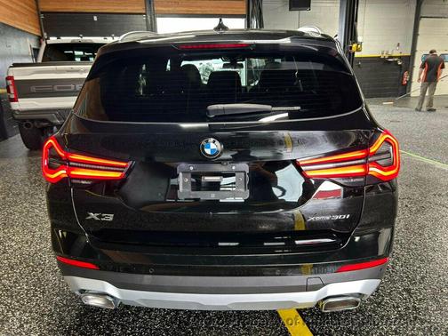 Black Sapphire Metallic 2023 BMW X3 xDrive30i