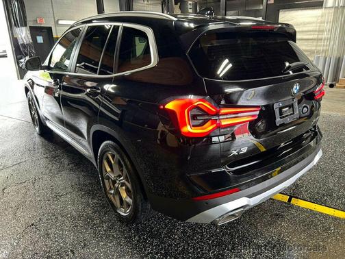 Black Sapphire Metallic 2023 BMW X3 xDrive30i
