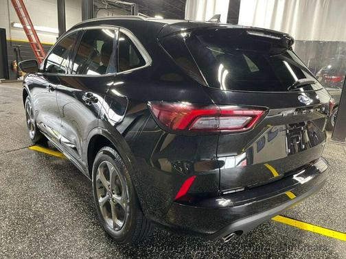 Agate Black Metallic 2024 Ford Escape ST-Line