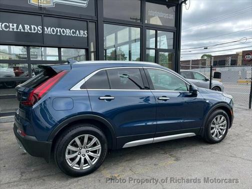 2020 Cadillac XT4 Premium Luxury