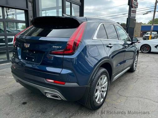 2020 Cadillac XT4 Premium Luxury