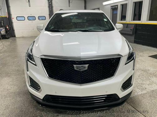 2023 Cadillac XT5 Sport