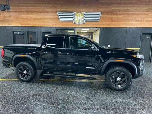 Onyx Black 2024 GMC Canyon Elevation