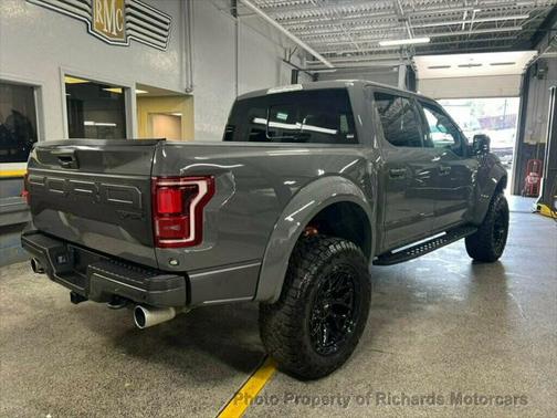 2020 Ford F-150 Raptor