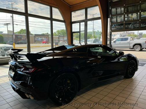 2023 Chevrolet Corvette Stingray w/2LT