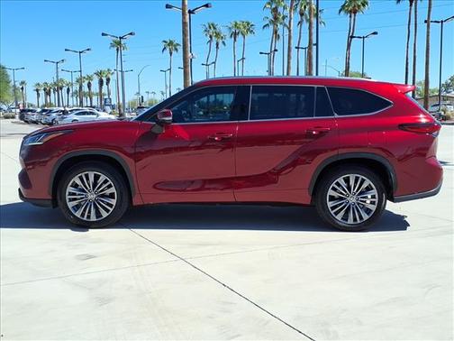2022 Toyota Highlander Platinum