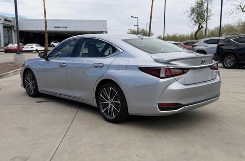 Iridium 2025 Lexus ES 300h Base